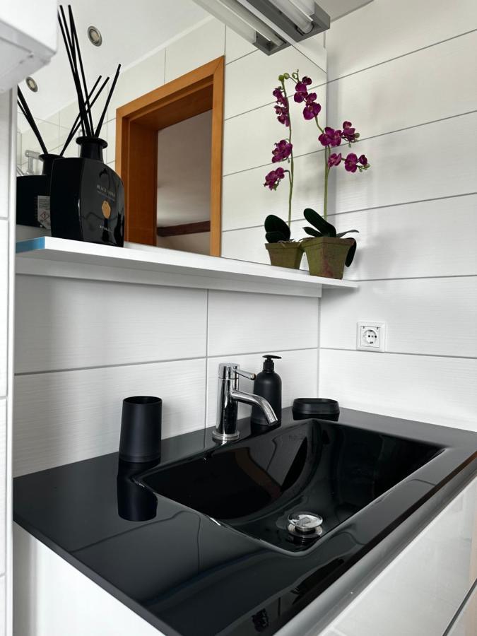 Schoene Ruhige Wohnung In Anliegerstrasse 에센 외부 사진